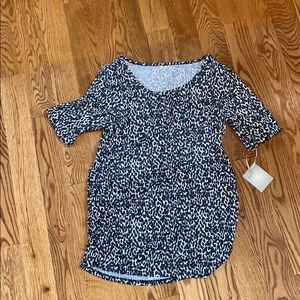 a. glow maternity top
